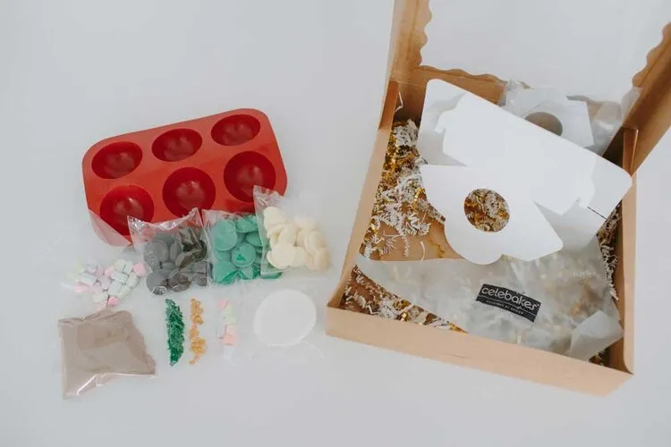 The Hot Chocolate Bomb kit laid out next to its box
