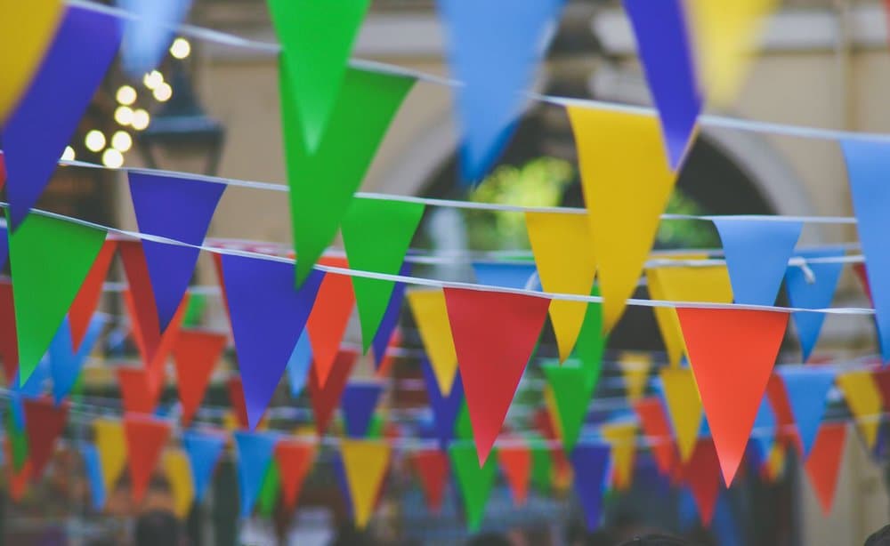 10+ Ideas To Celebrate Hispanic Heritage Month At Work