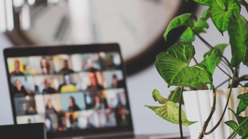 How celebrating your remote team can boost your employee engagement