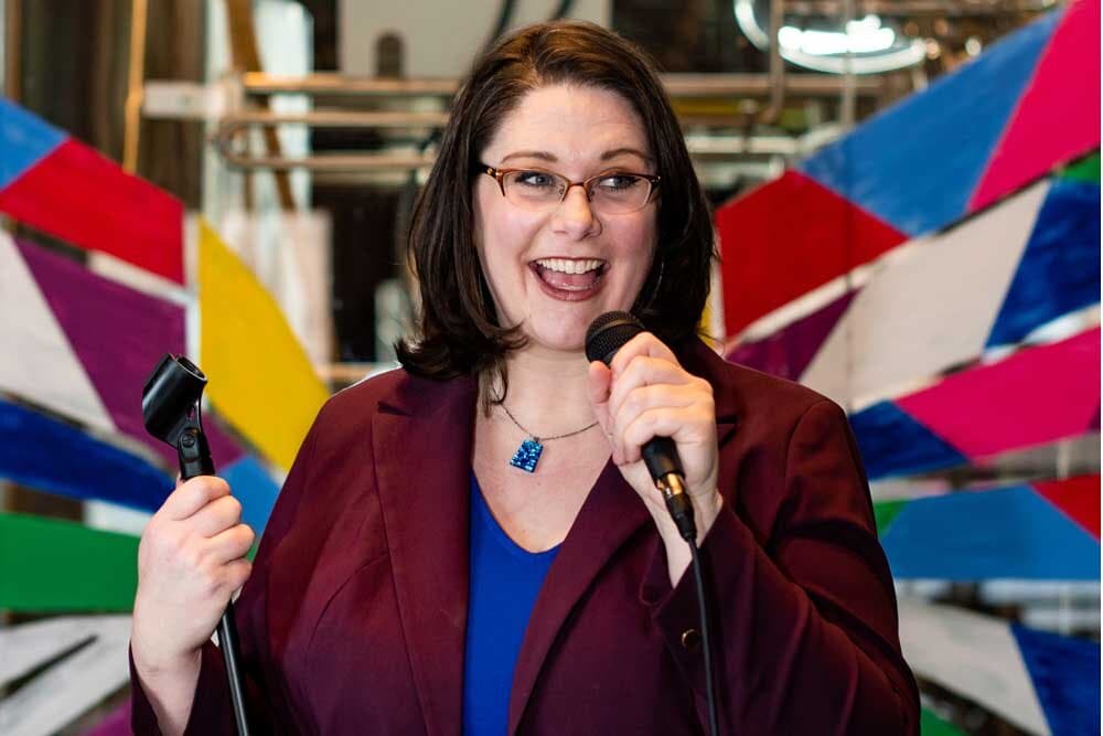 66e996178fa07f6b159aa809 66de42bf8b7957d393e8b4f6 lauren ansley games host