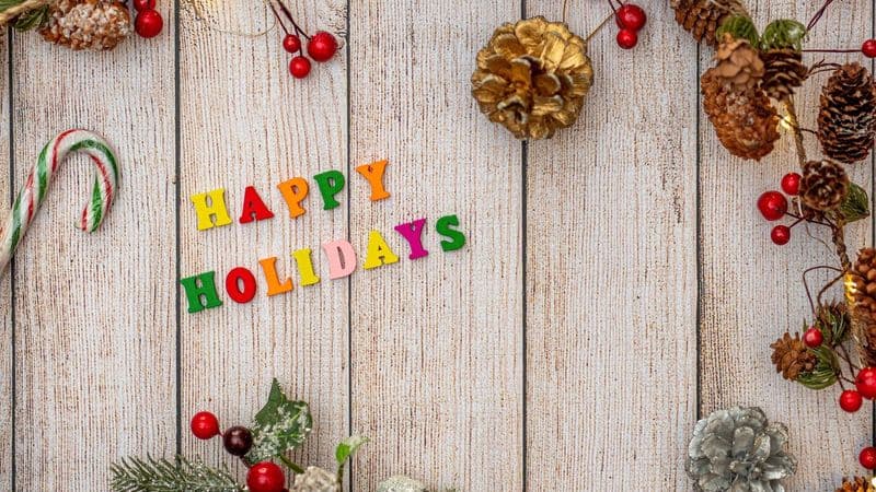 15+ Fun & Festive Holiday Team Building Ideas For Work