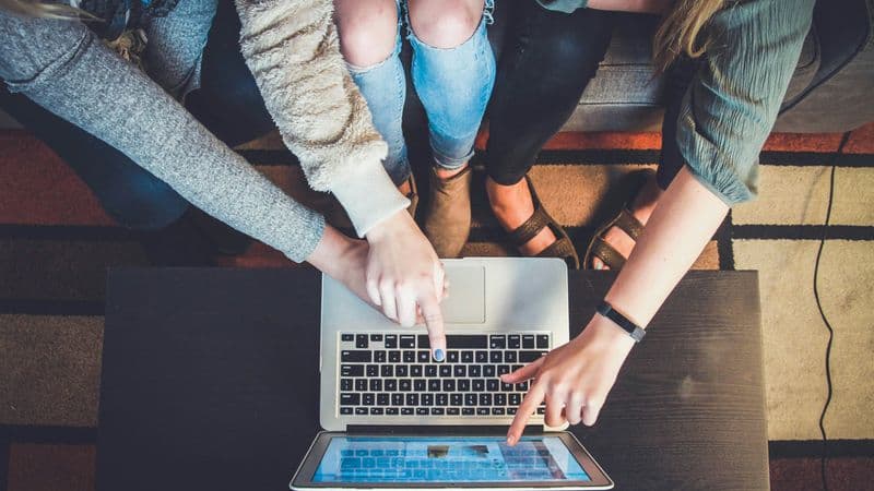 Discover How KraftyLab Helped Meta Engage 450+ Global Employees